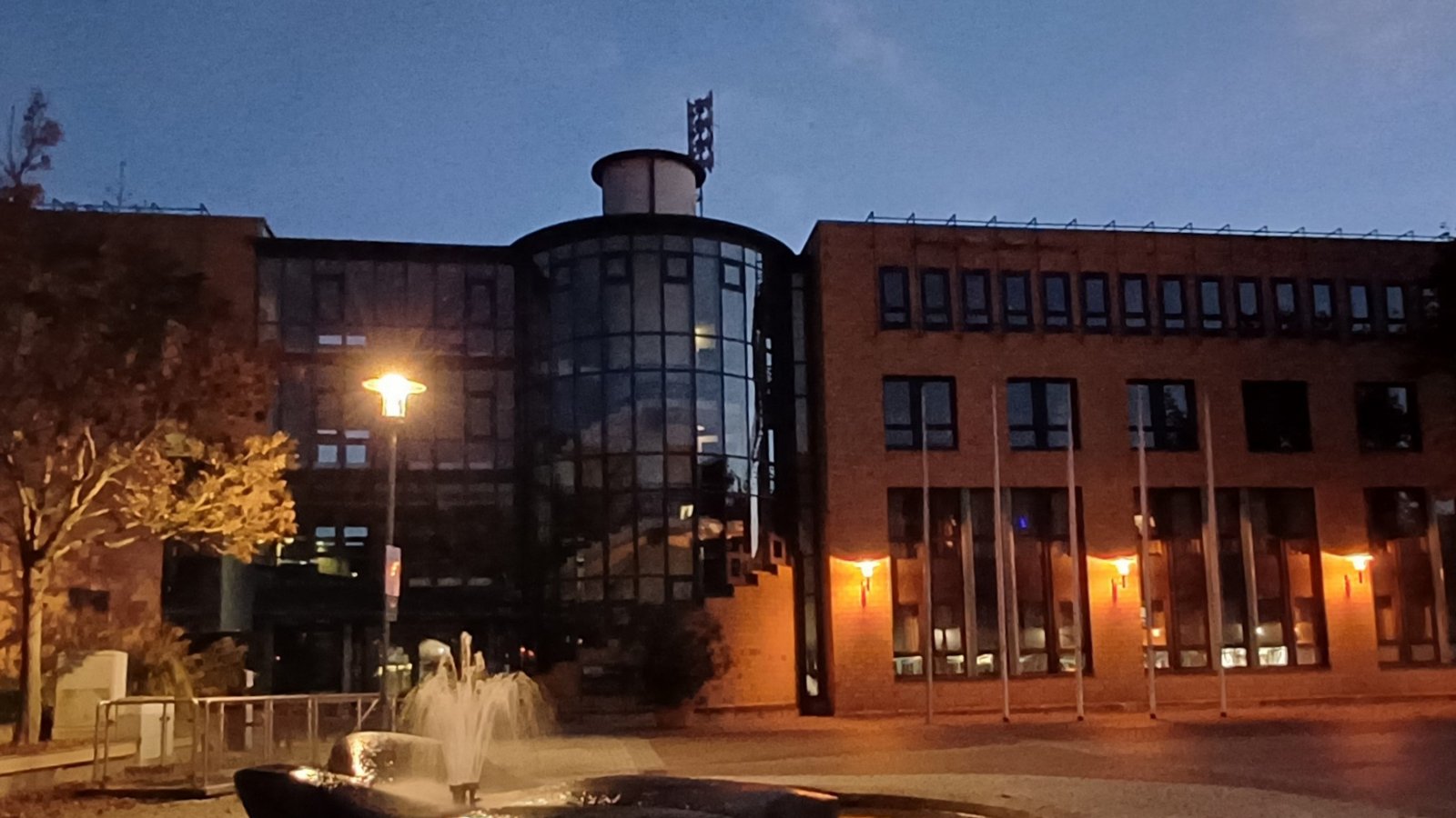 Die Sirenen auf dem Rathaus in Mühlacker.  Archivfoto: VKZ/Rücker