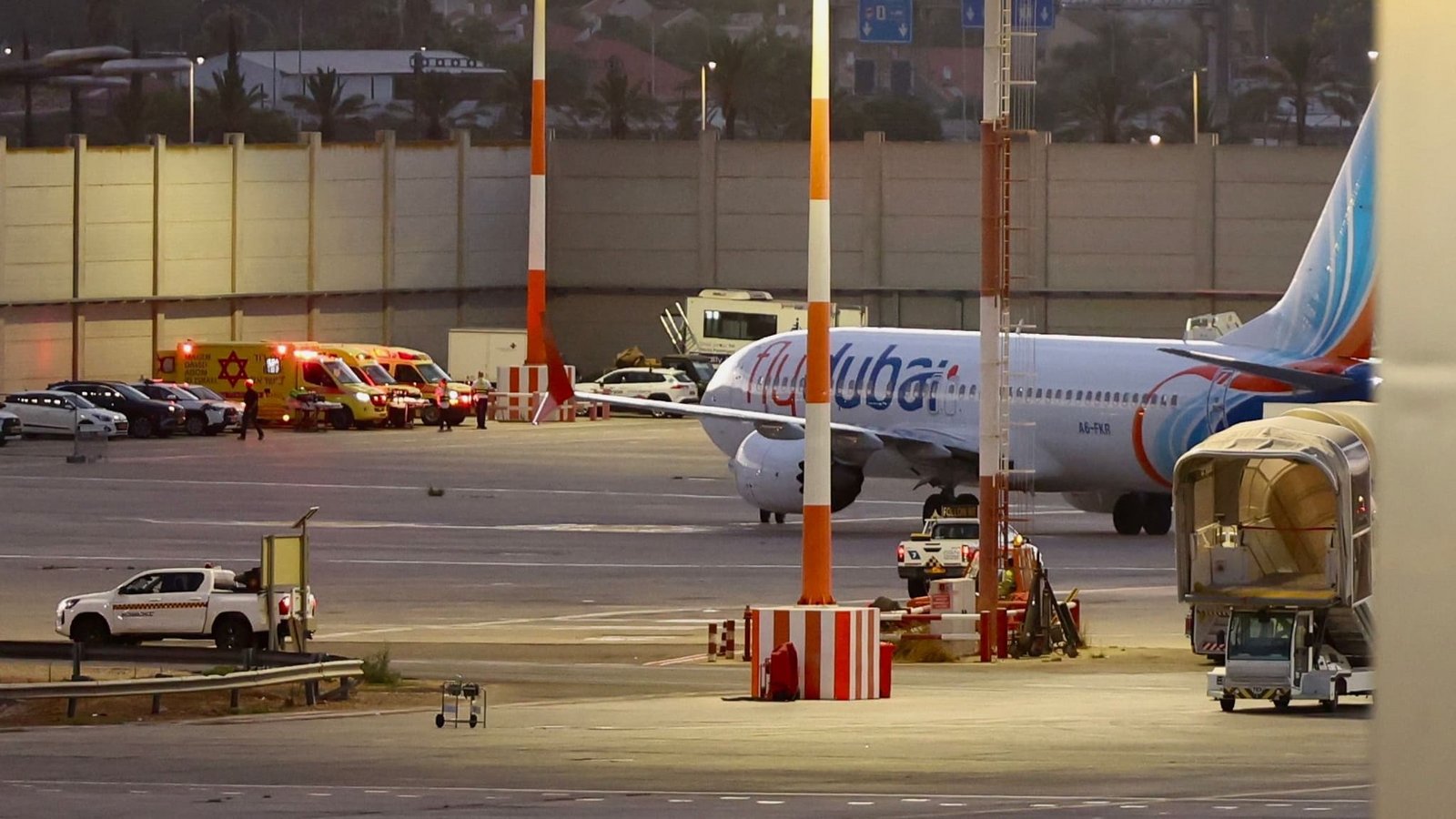 Diese Ersatzmaschine brachte die Passagiere nach Tel Aviv.Jamal Awad/dpa Diese Ersatzmaschine brachte die Passagiere nach Tel Aviv.Jamal Awad/dpa