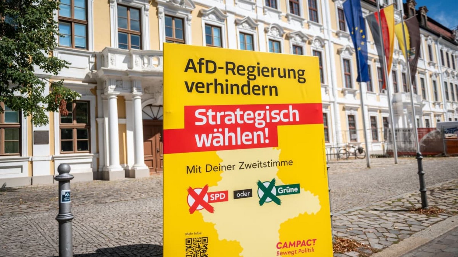 Mit hohem Mitteleinsatz wird den Wählern eine bestimmte Stimmabgabe nahe gelegt – kann das funktionieren?Nick Jaussi/Campact/dpa