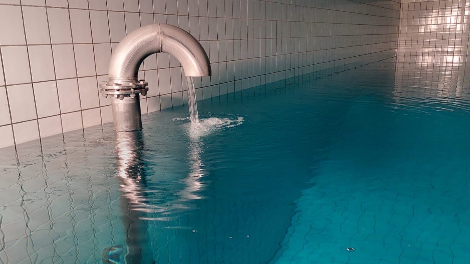 Scheinbar in Hülle und Fülle vorhanden: Die Stadt Vaihingen hat große Hochbehälter als Zwischenspeicher für das Trinkwasser. Doch Verschwendung ist nicht angesagt. Foto: pv Scheinbar in Hülle und Fülle vorhanden: Die Stadt Vaihingen hat große Hochbehälter als Zwischenspeicher für das Trinkwasser. Doch Verschwendung ist nicht angesagt. Foto: pv