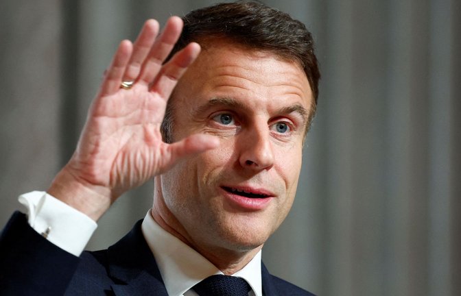 Schließt den Einsatz eigener Bodentruppen in der Ukraine nicht aus: Frankreichs Präsident Emmanuel Macron.<span class='image-autor'>Foto: AFP/Gonzalo Fuentes</span>