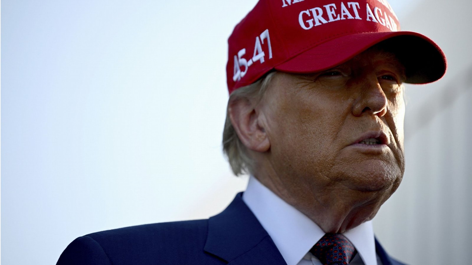 Die USA hat der Ukraine nochmals Militärhilfen angekündigt, bevor Donald Trump diese nach seinem Amtseintritt stark kürzen möchte. (Archivbild)Foto: dpa/Brandon Bell Die USA hat der Ukraine nochmals Militärhilfen angekündigt, bevor Donald Trump diese nach seinem Amtseintritt stark kürzen möchte. (Archivbild)Foto: dpa/Brandon Bell