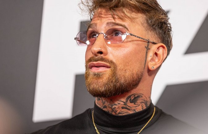 Reality-TV-Star Gigi Birofio: Ein Unfall mit einem Sportwagen auf der A81 bei Heilbronn kommt den Ex-Dschungelcamp-Promi teuer zu stehen.<span class='image-autor'>Foto: IMAGO/Beautiful Sports</span>