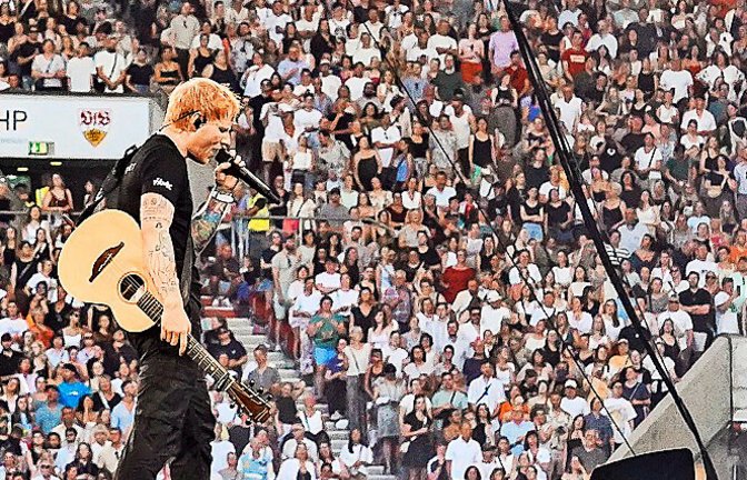 Der Fußballrasen hat bereits beim Konzert von Ed Sheeran einiges abbekommen – und soll erneuert werden.
         
         Foto: Ferdinando Iannone<span class='image-autor'>Foto: &nbsp;</span>