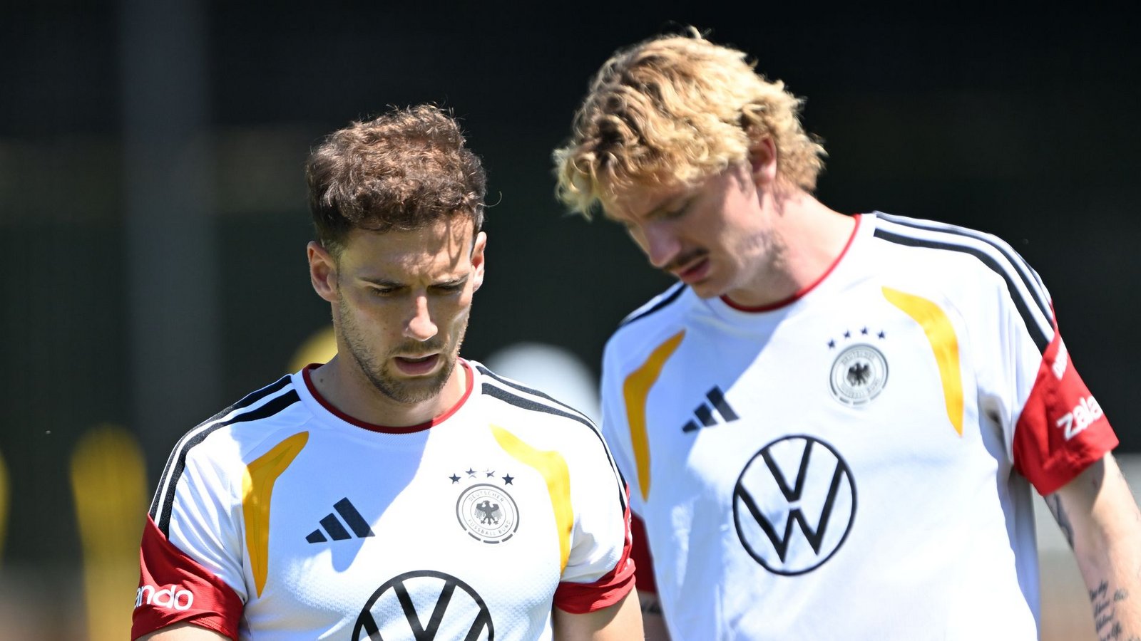 Ihr Turnier ist es noch nicht: Null-Minuten-Stürmer Nick Woltemade (r) und 25-Minuten-Mann Leon Goretzka hoffen auf Einsatzzeiten gegen Ecuador.Foto: Federico Gambarini/dpa Ihr Turnier ist es noch nicht: Null-Minuten-Stürmer Nick Woltemade (r) und 25-Minuten-Mann Leon Goretzka hoffen auf Einsatzzeiten gegen Ecuador.Foto: Federico Gambarini/dpa