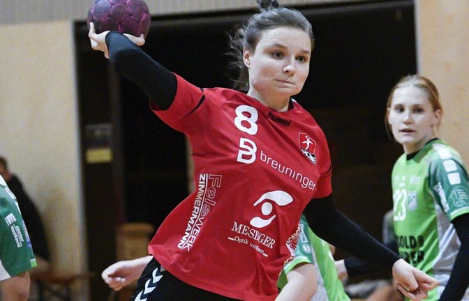 DerHC Metter-Enz (am Ball Lena Eisenmenger) hat über den Sommer einen großen personellen Umbruch verkraften müssen. Am Samstag ist Auftaktspiel in der Bezirksklasse. <span class='image-autor'>Foto: Leitner</span>