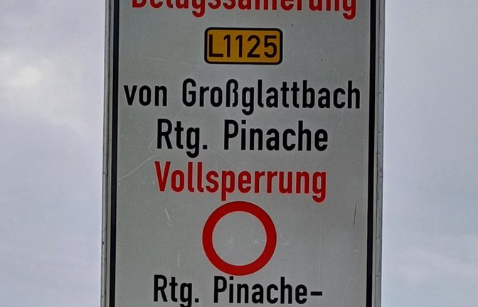 Hinweis auf die Umleitung, hier in Aurich.  sr
