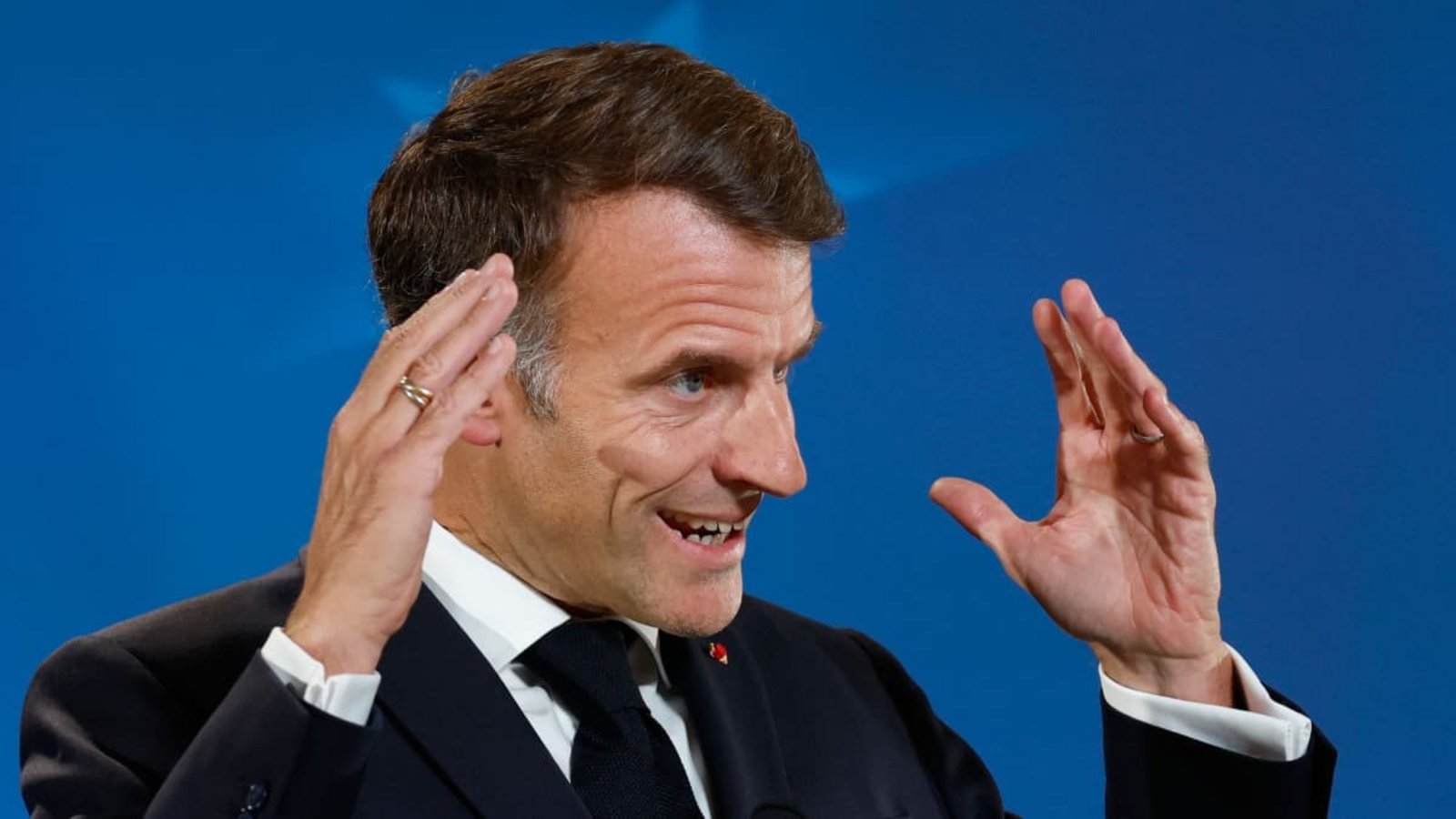 In Frankreich kursieren gefälschte Szenen von Ausschreitungen, die laut Emmanuel Macron nie stattgefunden haben.Geert Vanden Wijngaert/AP/dpa In Frankreich kursieren gefälschte Szenen von Ausschreitungen, die laut Emmanuel Macron nie stattgefunden haben.Geert Vanden Wijngaert/AP/dpa