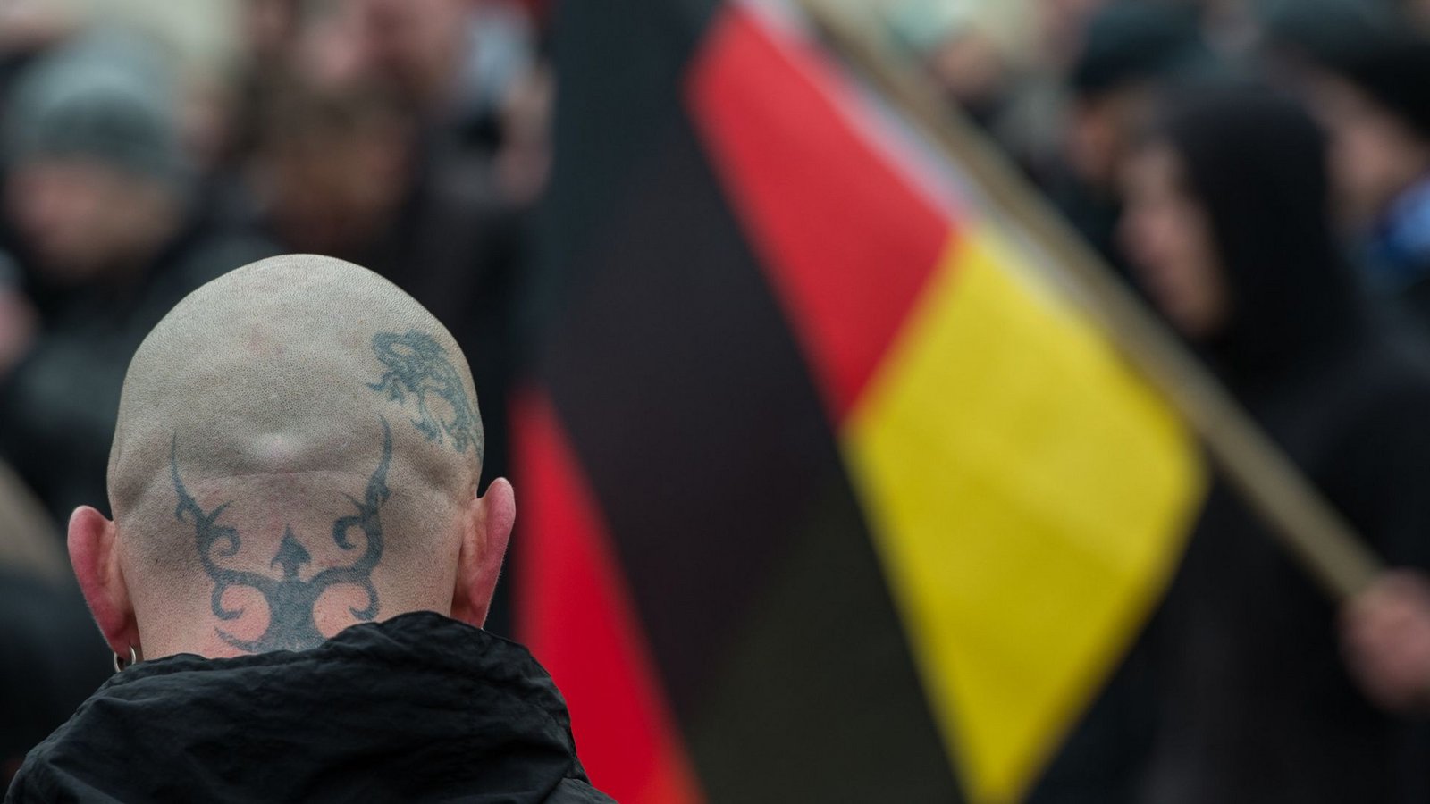 Die Zahl der Rechtsextremisten in Brandenburg ist weiter gestiegen (Symbolfoto).Foto: dpa/Patrick Pleul Die Zahl der Rechtsextremisten in Brandenburg ist weiter gestiegen (Symbolfoto).Foto: dpa/Patrick Pleul