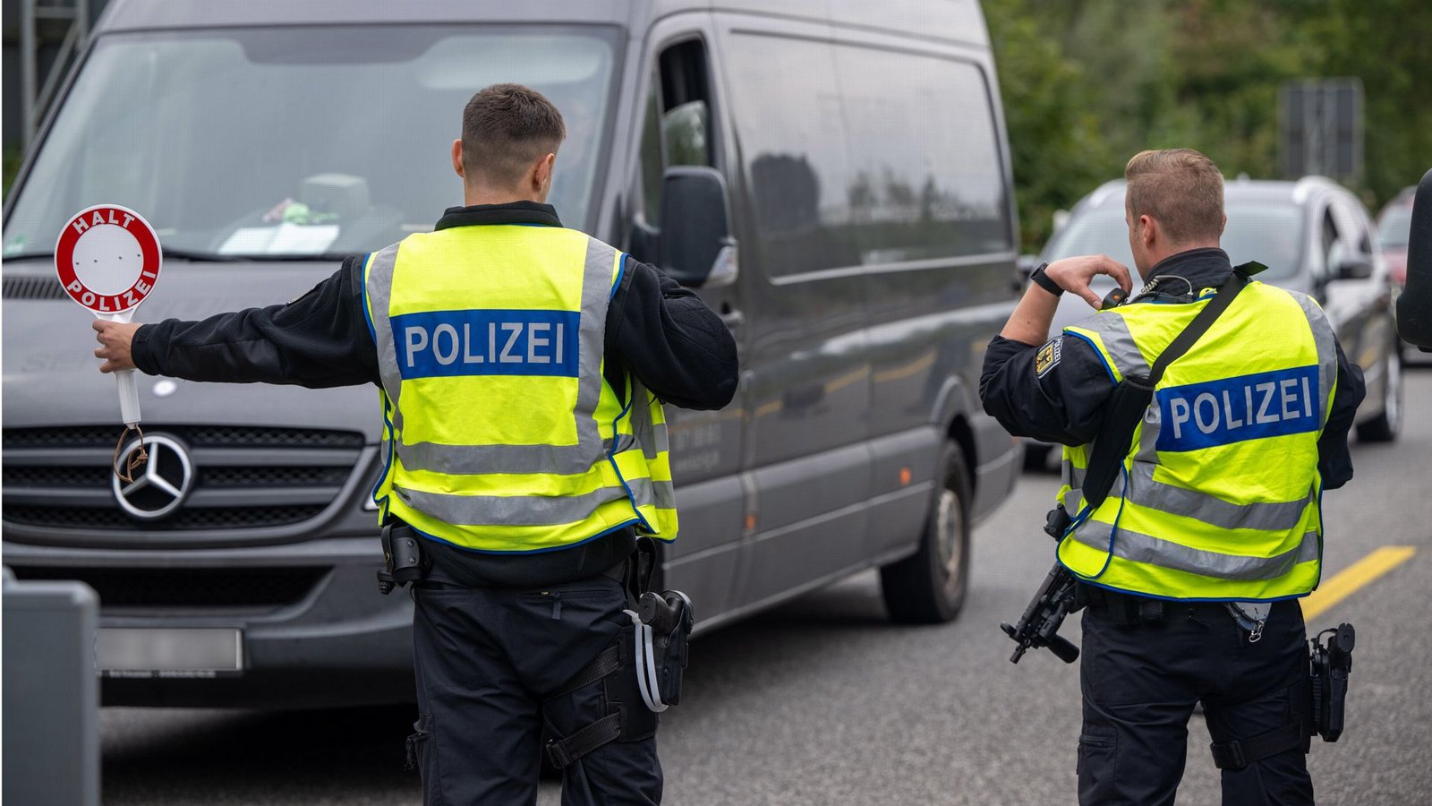Die Bundespolizei kontrolliert an allen deutschen Grenzen.Foto: dpa/Harald Tittel Die Bundespolizei kontrolliert an allen deutschen Grenzen.Foto: dpa/Harald Tittel