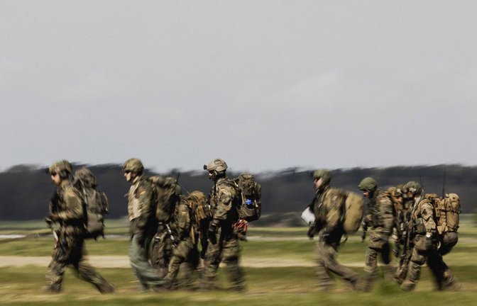 Soldaten der Bundeswehr bei einer Übung.<span class='image-autor'>Foto: imago/photothek</span>