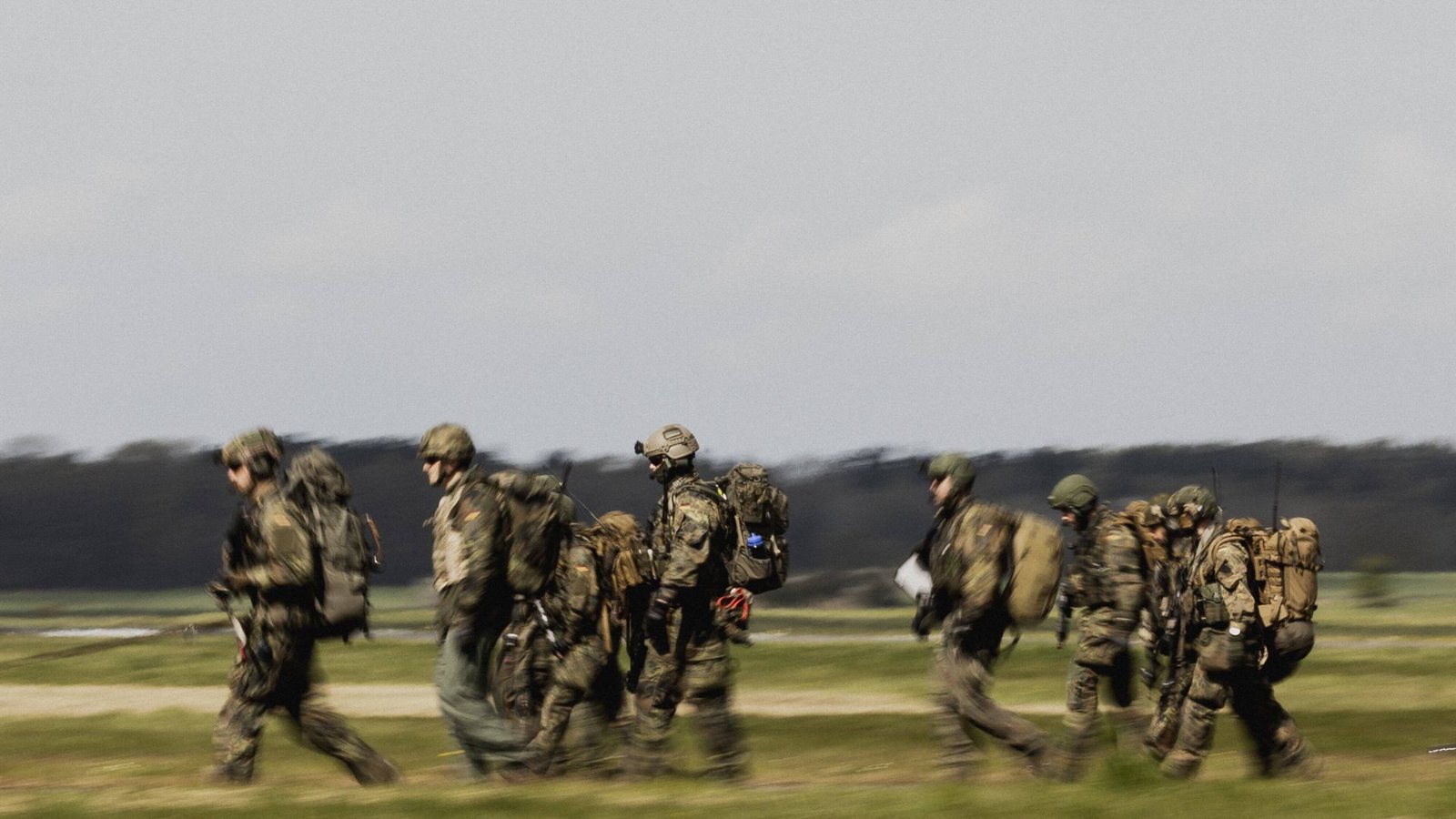 Soldaten der Bundeswehr bei einer Übung.Foto: imago/photothek Soldaten der Bundeswehr bei einer Übung.Foto: imago/photothek