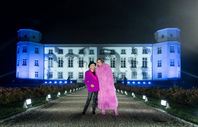 In der 9. Folge von GNTM 2025 bekam Heidi Klum Besuch von Fotomodel „Twiggy“.<span class='image-autor'>Foto: ProSieben/Daniel Graf</span>