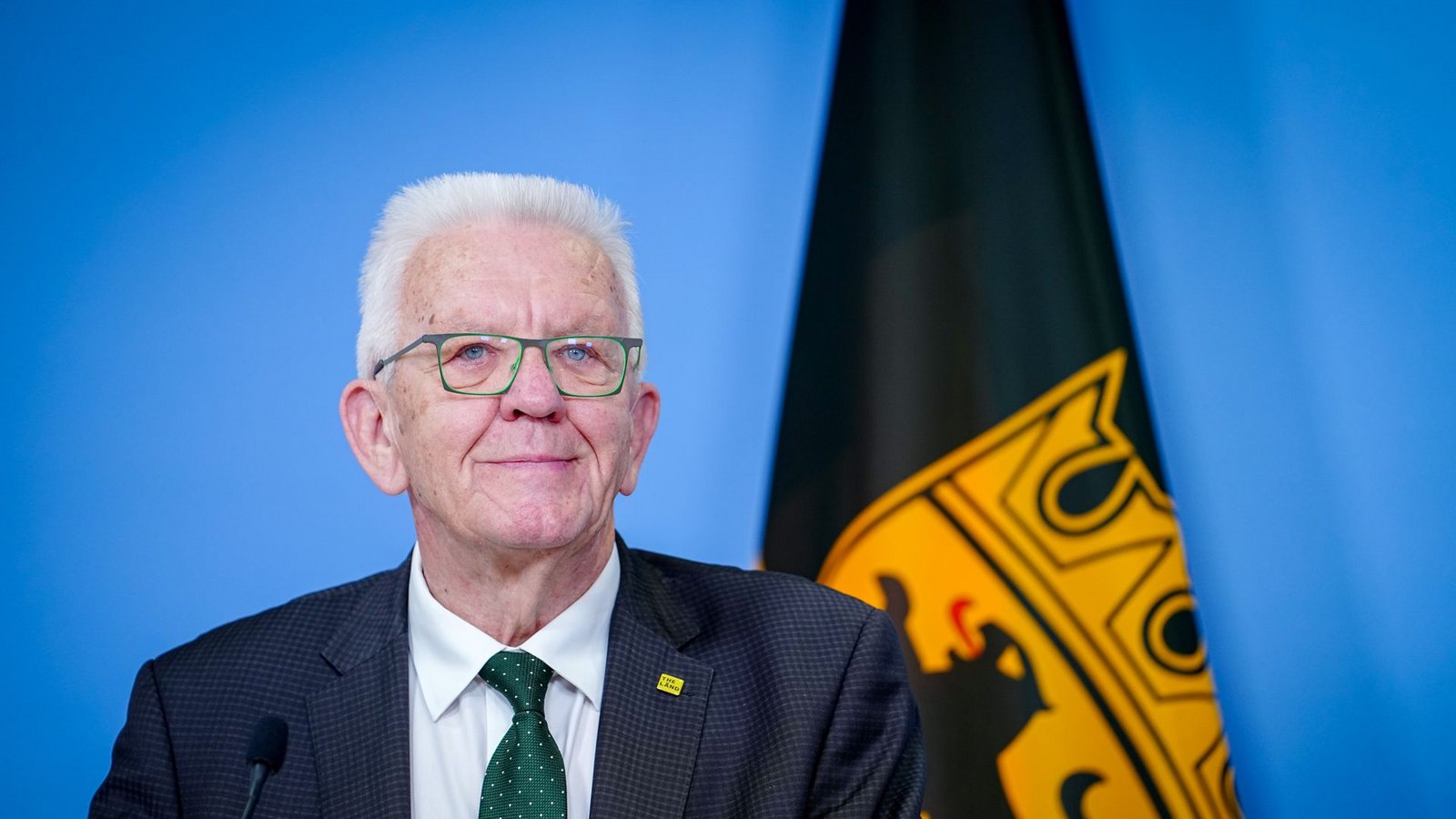 Dem Ministerpräsidenten von Baden-Württemberg ist Dialekt sehr wichtig.Foto: Kay Nietfeld/dpa Dem Ministerpräsidenten von Baden-Württemberg ist Dialekt sehr wichtig.Foto: Kay Nietfeld/dpa