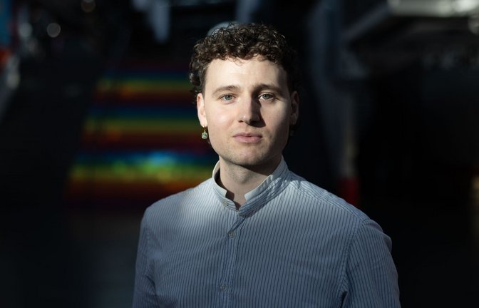 Christian Bock kann sich gut in seine Bühnenfigur Tom hineinversetzen.<span class='image-autor'>Foto: Lichtgut/Leif Piechowski</span>
