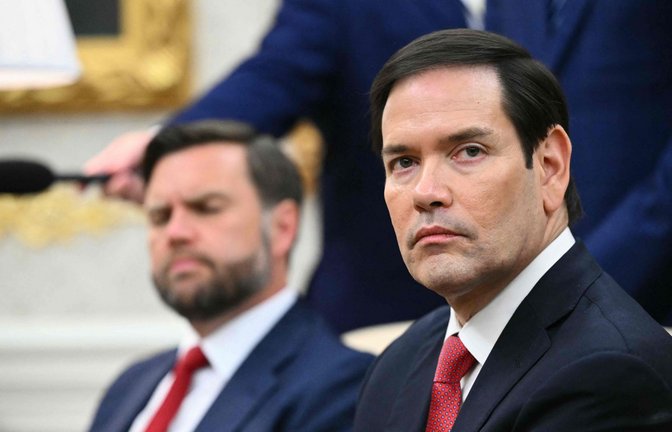 US-Außenminister Marco Rubio (re).<span class='image-autor'>Foto: AFP/MANDEL NGAN</span>