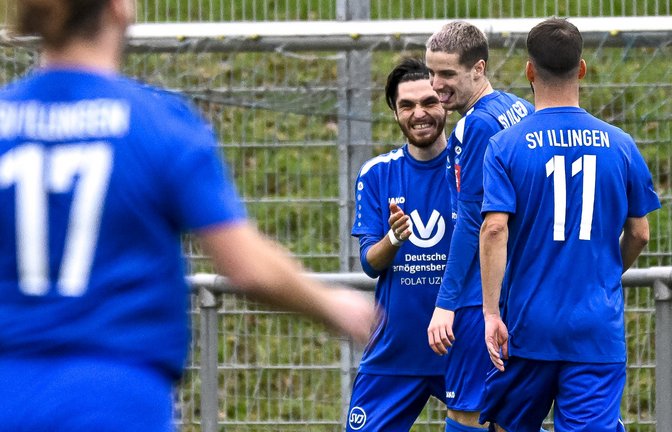 Hat Finn Köppl (Zweiter von rechts) auch im Spiel gegen den Tabellenführer Grund zum Torjubel? Der SV Illingen muss nach Bönnigheim. <span class='image-autor'>Foto: Leitner</span>