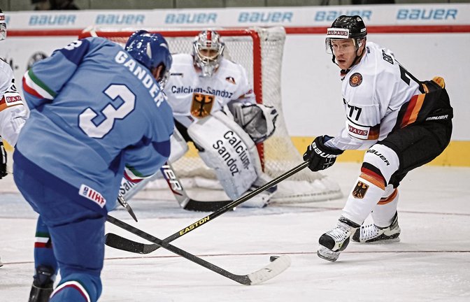 Die Bietigheim Steelers haben sich einen ganz prominenten Neuzugang geangelt: Der ehemalige Nationalspieler Nicolai Goc (rechts) wechselt an Enz und Metter. Foto: Simecek