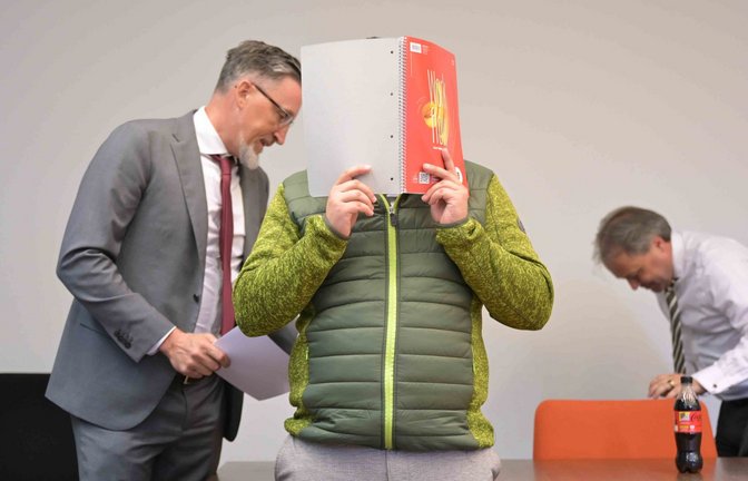 Der Angeklagte bestreitet die Vorwürfe.<span class='image-autor'>Foto: Malin Wunderlich/dpa</span>