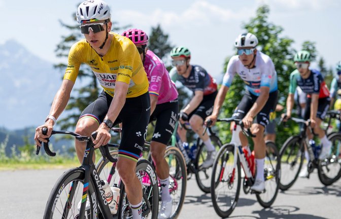 Hat die Tour de Suisse souverän gewonnen: Tadej Pogacar.<span class='image-autor'>Foto: Gian Ehrenzeller/KEYSTONE/dpa</span>