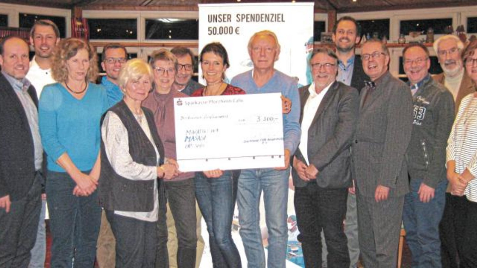 3500 Euro – diesen stolzen Betrag hat das zwischenzeitlich achte Benefizkonzert der Sinfonietta Mühlacker zugunsten des Partnerschaftsvereins „Marafiki wa Masasi“ eingebracht. Foto: LE 3500 Euro – diesen stolzen Betrag hat das zwischenzeitlich achte Benefizkonzert der Sinfonietta Mühlacker zugunsten des Partnerschaftsvereins „Marafiki wa Masasi“ eingebracht. Foto: LE