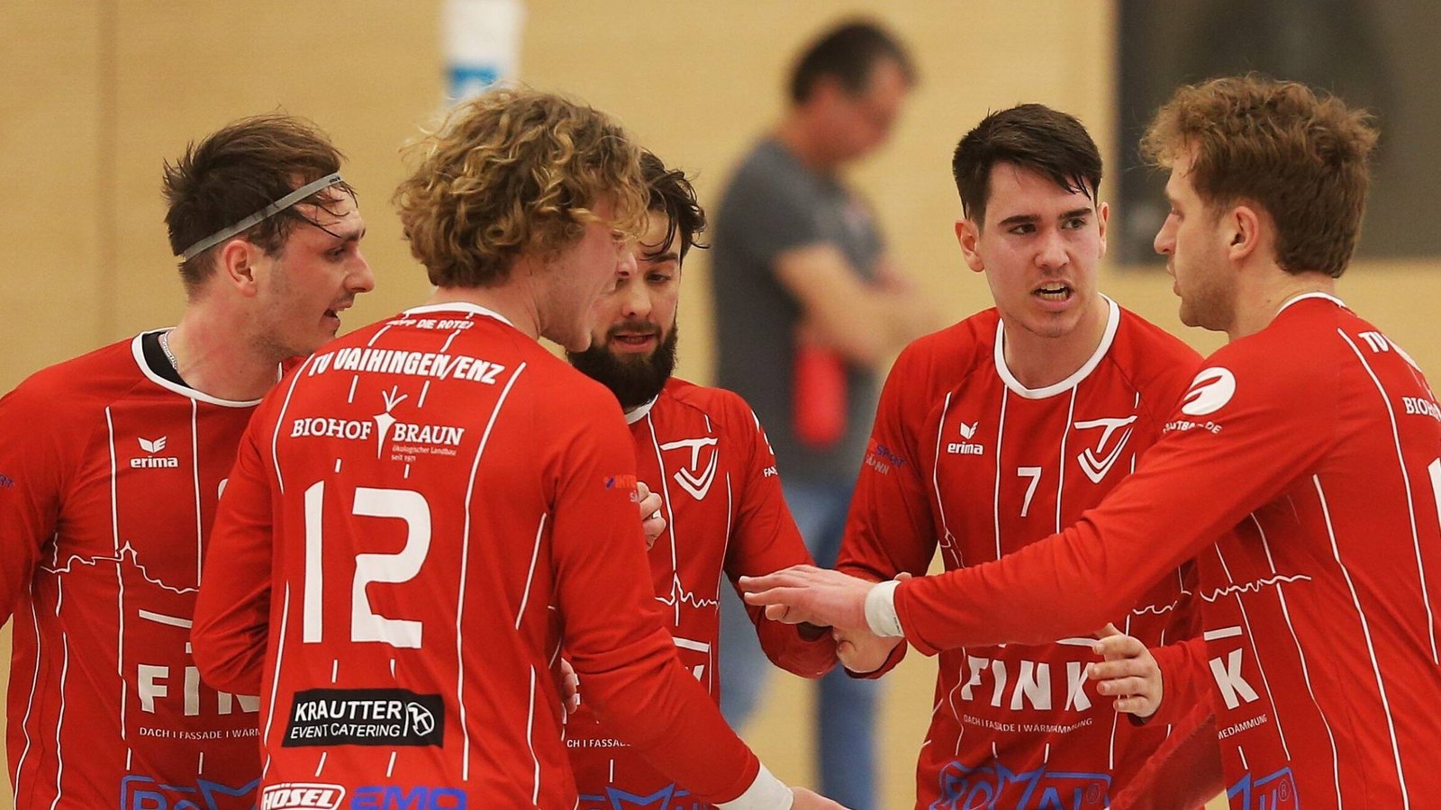 Voller Vorfreude starten die Faustballer des TV Vaihingen am Samstag in die neue Hallensaison. Foto: Küppers