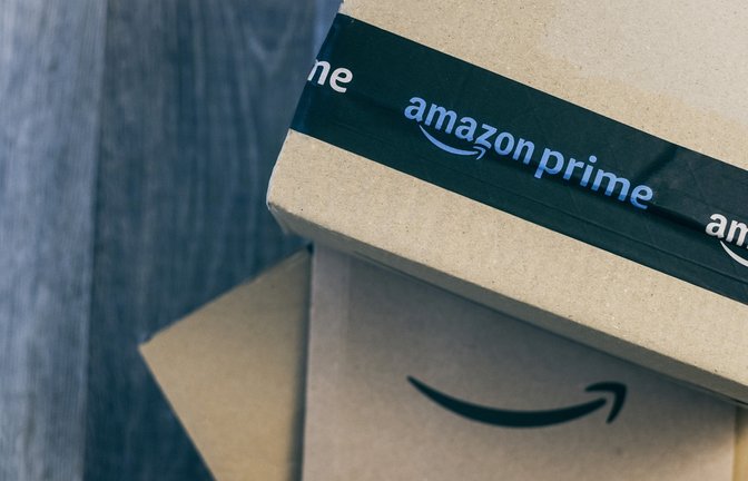 Die Verbraucherzentrale NRW plant eine Sammelklage, um Beiträge von Amazon zurückzufordern.<span class='image-autor'>Foto: Fabio Principe/Shutterstock</span>