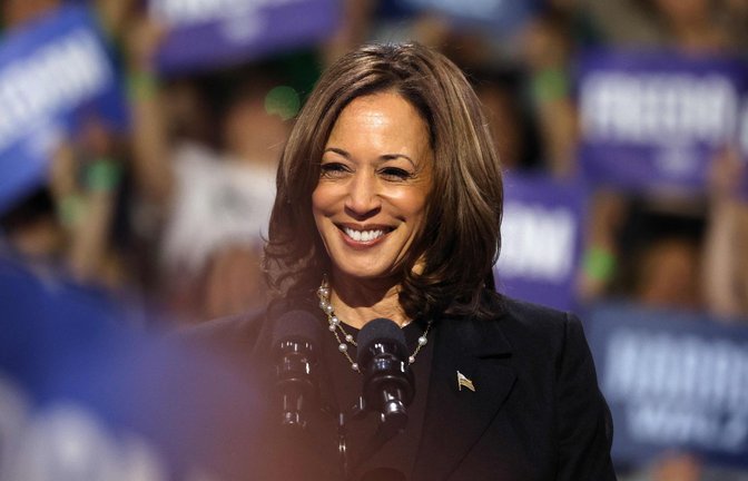 Kamala Harris will am 5. November zur US-Präsidentin gewählt werden.<span class='image-autor'>Foto: Getty Images via AFP/MICHAEL M. SANTIAGO</span>