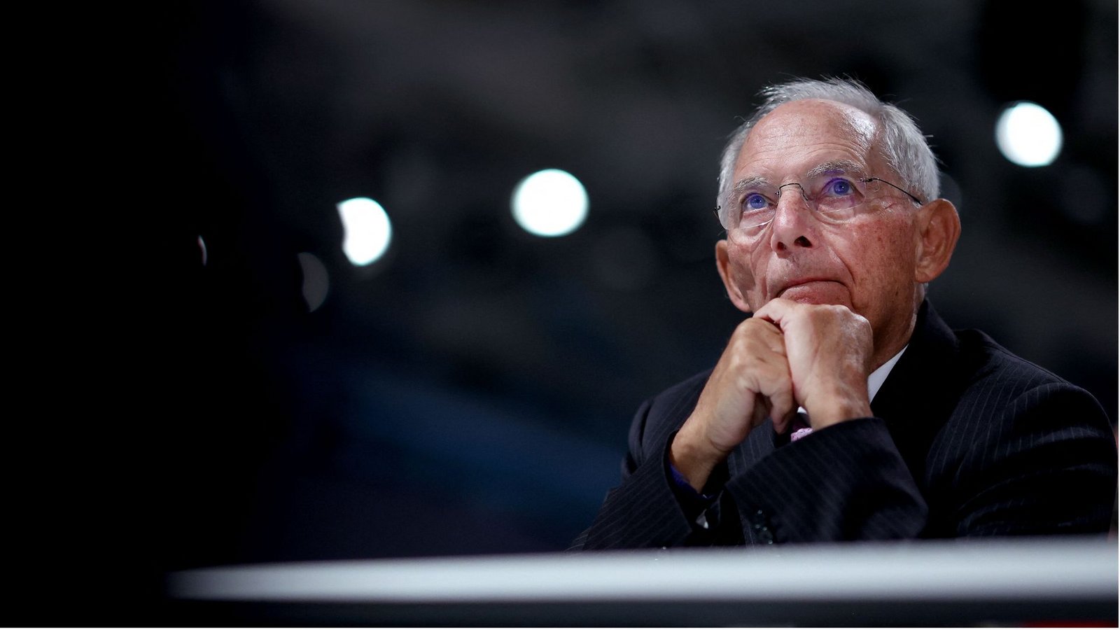 Seit einem Attentat saß CDU-Politiker Wolfgang Schäuble im Rollstuhl.Foto: AFP/Ronny Hartmann Seit einem Attentat saß CDU-Politiker Wolfgang Schäuble im Rollstuhl.Foto: AFP/Ronny Hartmann