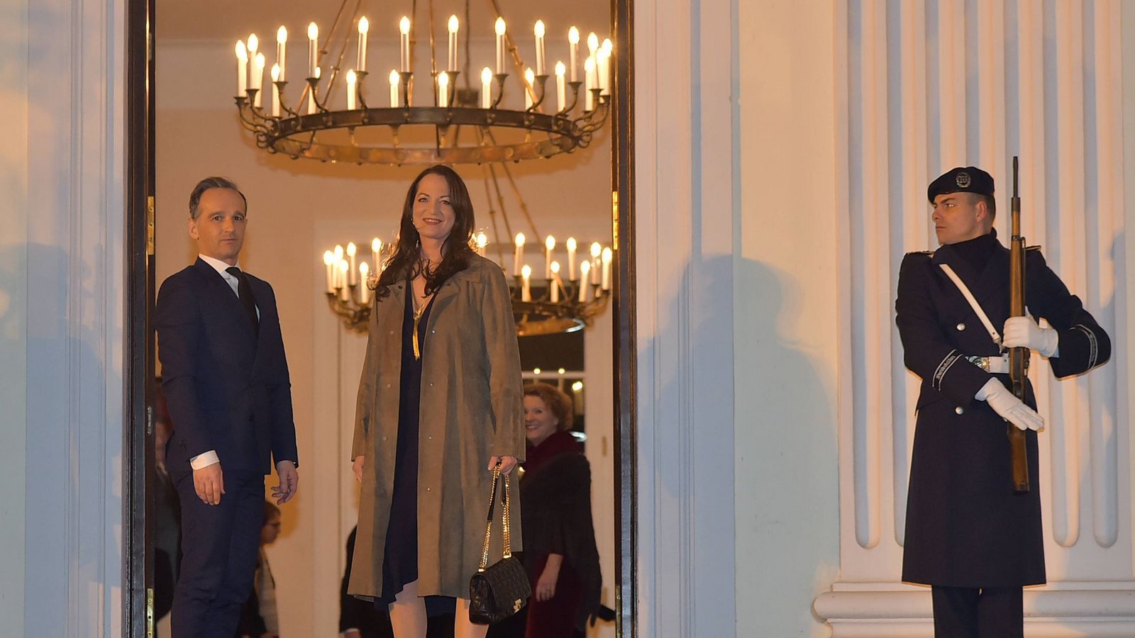 Zu einem  Abendessen anlässlich Joachim Gaucks 80. Geburtstag sind  Heiko Maas und Natalia Wörner  im Februar 2020 in das  Schloss Bellevue in Berlin eingeladen.Foto: imago images/Photopress Müller/Ralf Mueller via www.imago-images.de