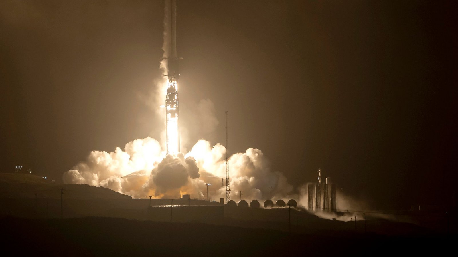 Hier wurde ein Satellit absichtlich auf einen Asteroiden geschossen. (Handout)Foto: Bill Ingalls/NASA/AP/dpa Hier wurde ein Satellit absichtlich auf einen Asteroiden geschossen. (Handout)Foto: Bill Ingalls/NASA/AP/dpa