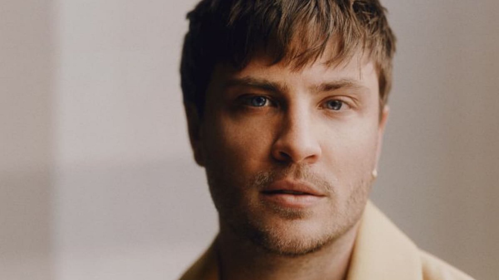 Jannik Schümann wird nächstes Jahr zu Shakespeare im Stuttgarter Musical "& Julia"Max Motel