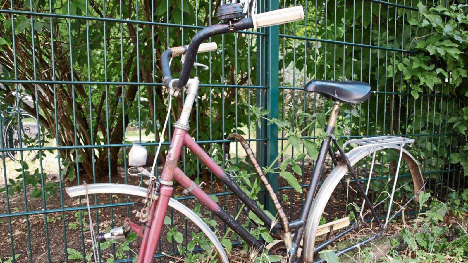 Ob da noch was zu machen ist? Das Repair -Café will einen Weg aus der Wegwerfgesellschaft zeigen.  Foto: CFalk / pixelio.de