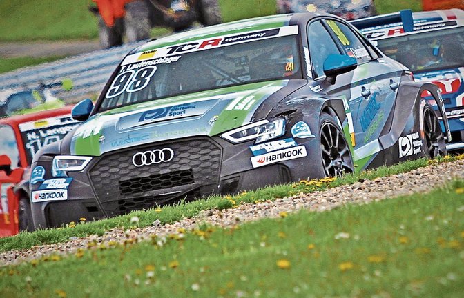 In seinem neuen Dienstwagen fühlt sich Tom Lautenschlager richtig wohl: Mit dem Audi RS3 LMS will der ADAC-Förderpilot auch dieses Jahr in der TCR wieder gewinnen.  Fotos: Werner, Baumann