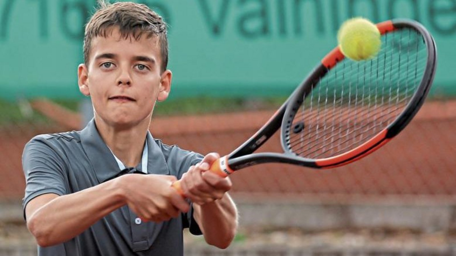 Julian Kristen hat für die TFR Nussdorf zum Schläger gegriffen und beim ersten Vaihinger LK-Turnier für Jugendliche seine beiden Spiele gewonnen. Foto: Küppers