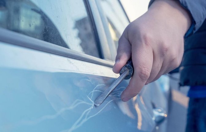 Unbekannte haben in der Backnanger Seehofstraße Fahrzeuge zerkratzt (Symbolbild).<span class='image-autor'>stock.adobe.com</span>