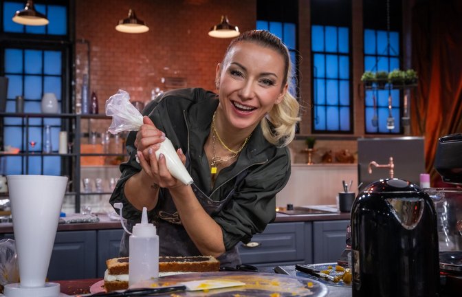 Wie schlagen sich Anna-Carina Woitschack und die anderen Promis in Folge 6?<span class='image-autor'>Foto: © Joyn / Claudius Pflug</span>