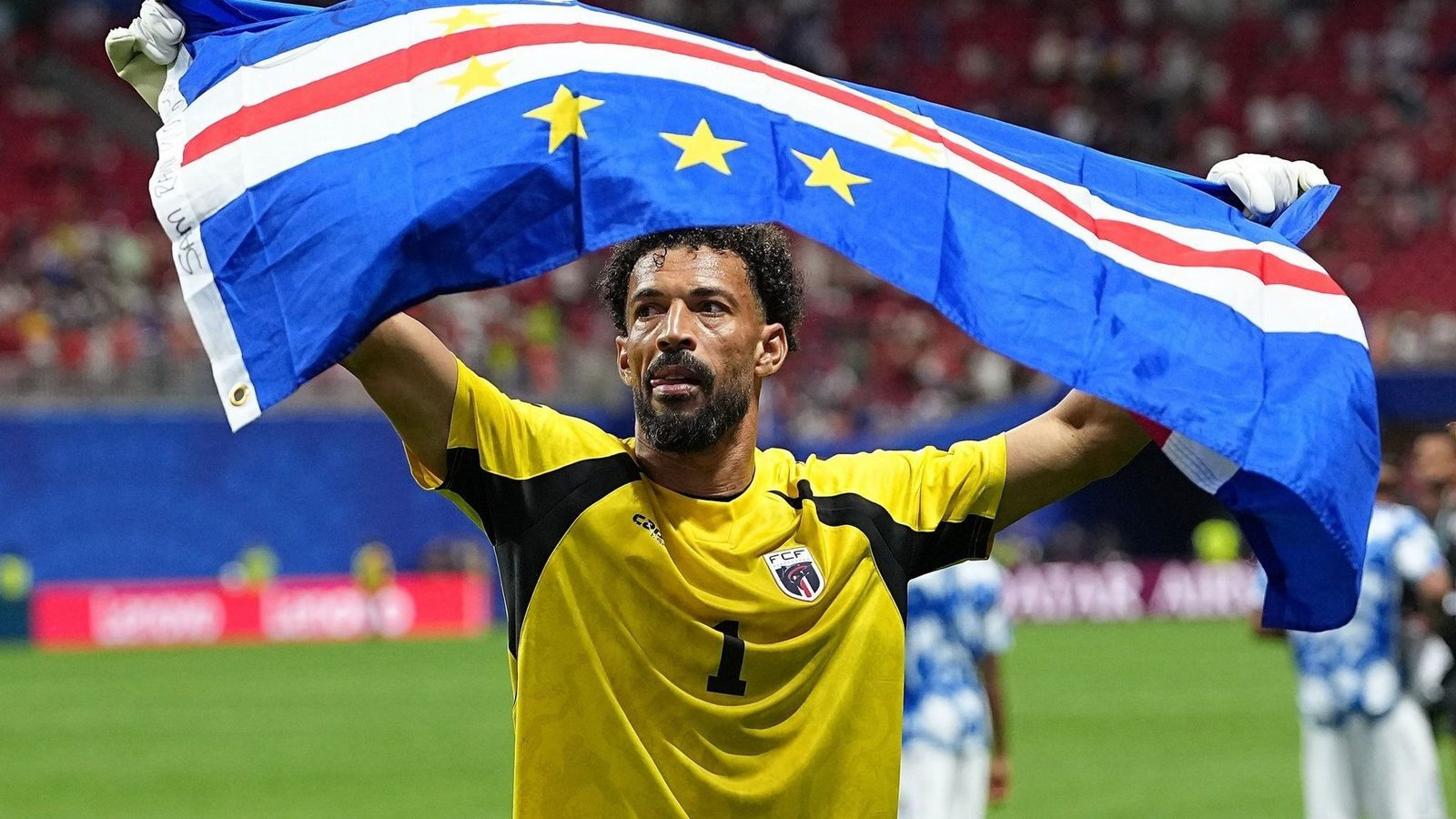 Torhüter Vozinha von Kap Verde hielt gegen Spanien die Null für sein Team.Foto: Ju Huanzong/XinHua/dpa