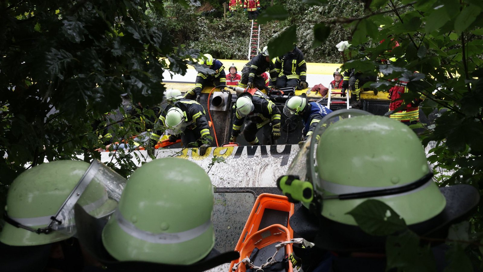 Feuerwehr, Rettungsdienste, THW und Polizei arbeiten in Riedlingen eng zusammen.Foto: Thomas Warnack/dpa