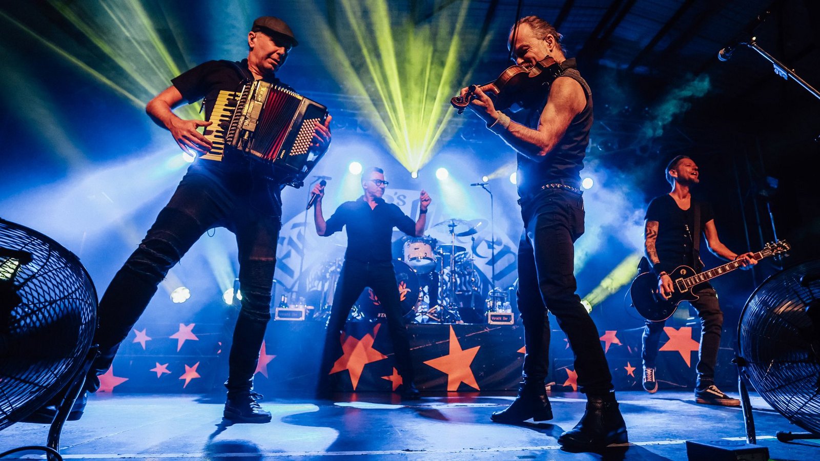 Sorgen mit Fiddel und Akkordeon seit 35 Jahren für Stimmung: Fiddler’s GreenFoto: Lichtgut/Christoph Schmidt