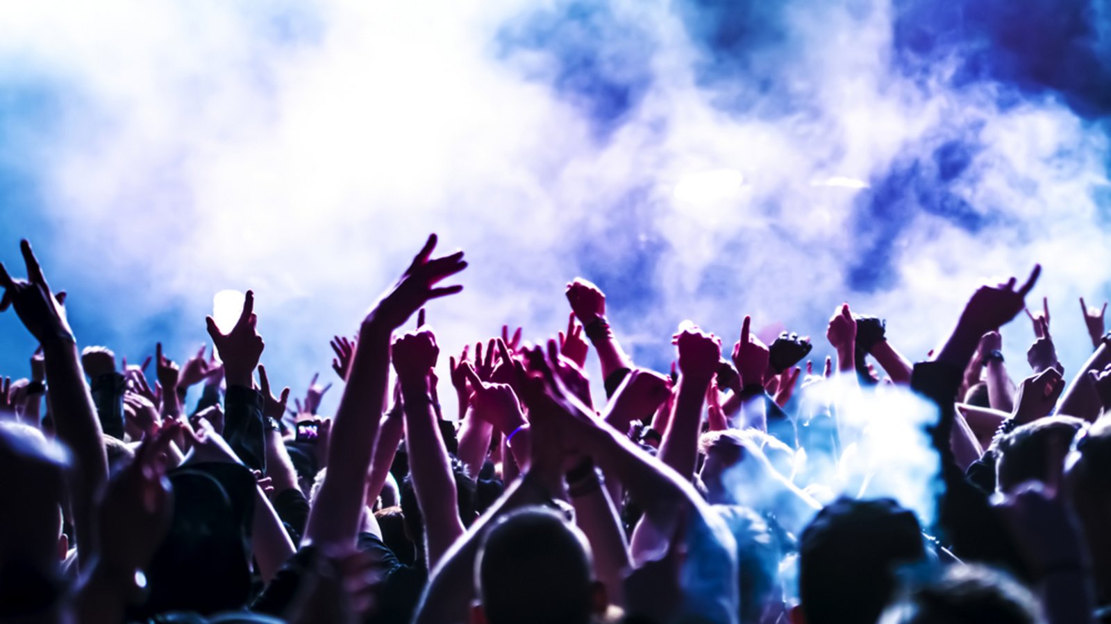 Gute Nachrichten für die Fans von Apache 207: Die Termine für die Zusatztour 2023 stehen fest.Foto: dwphotos / shutterstock.com