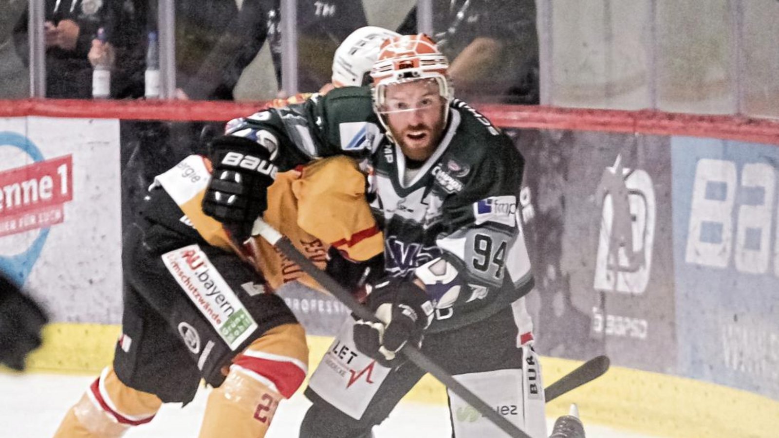 Tyler McNeely (rechts) und die Bietigheim Steelers sind am Wochenende das erste Mal ins Straucheln gekommen.  Foto: Simecek