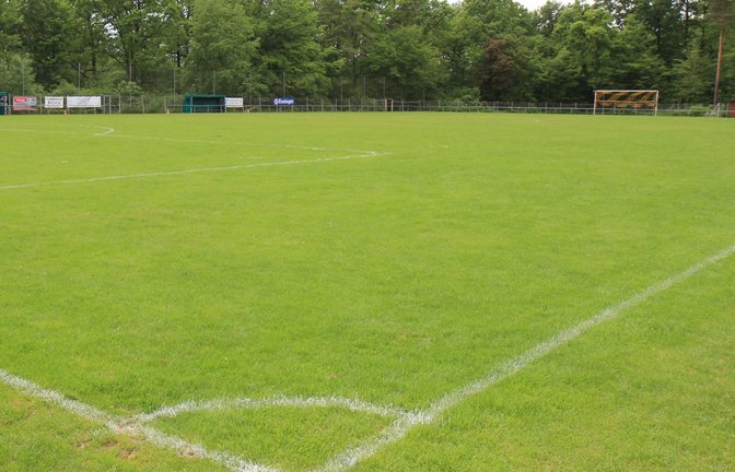 Noch herrscht Ruhe auf dem Sportplatz des TSV Ensingen, wo am Donnerstag die Pokalendspiele ausgetragen werden. <span class='image-autor'>Foto: Dittrich</span>