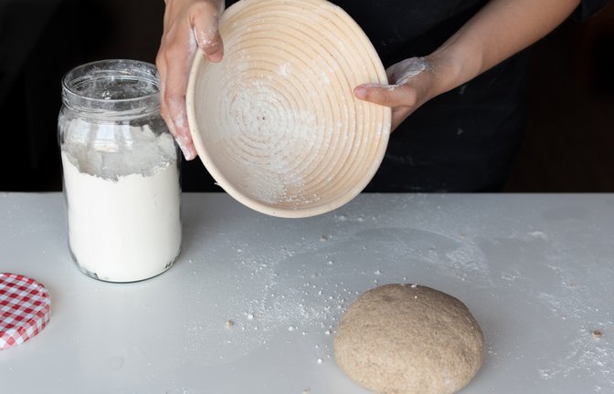 Das Gärkörbchen sollte regelmäßig gesäubert werden.<span class='image-autor'>Foto: yol.pics / shutterstock.com</span>