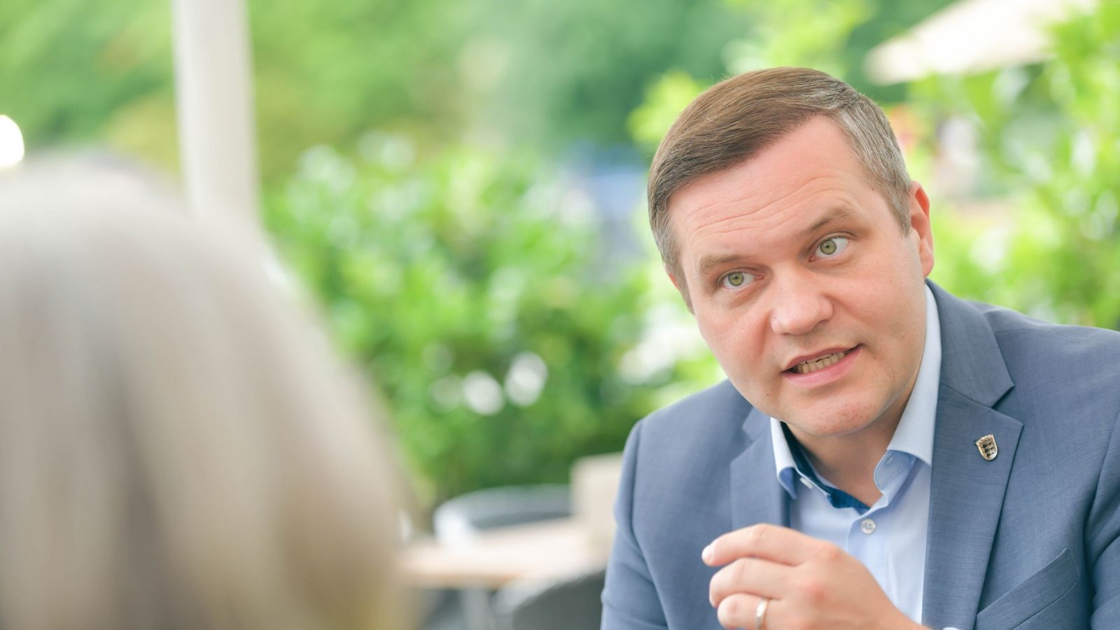 AfD-Politiker Anton Baron sagt, er  wünsche sich Donald Trump als  US-Präsident.Foto: Lichtgut//Max Kovalenko