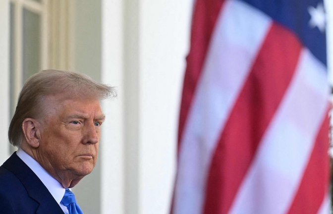 Donald Trump strebt eine engere Zusammenarbeit mit Russland an. (Archivbild)<span class='image-autor'>Foto: AFP/JIM WATSON</span>