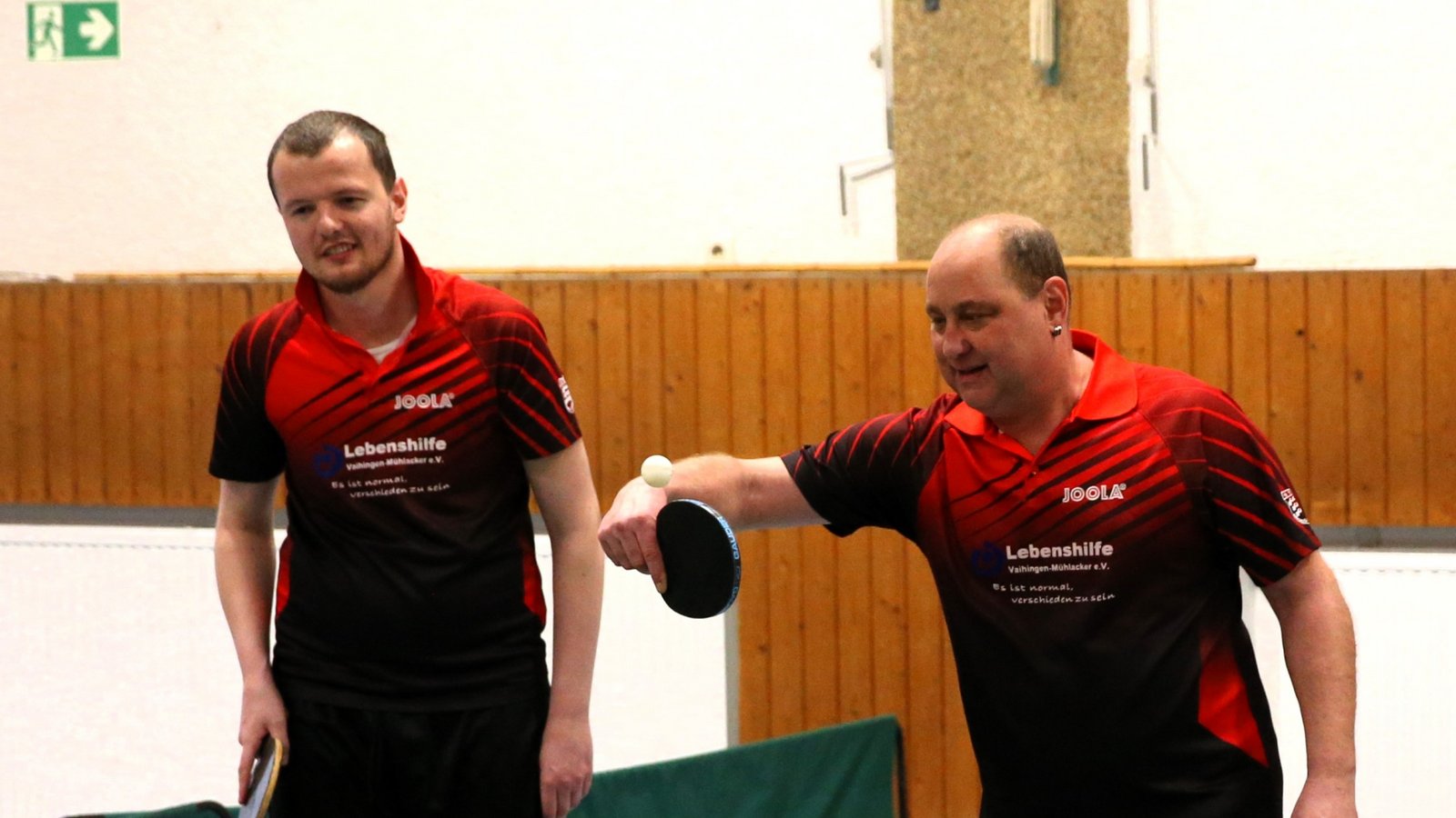 Zwei Lokalmatadore des TSV Großglattbach in Zusammenarbeit mit der Lebenshilfe Vaihingen/Mühlacker: Volker Sieber (rechts) und Tobias Karg.