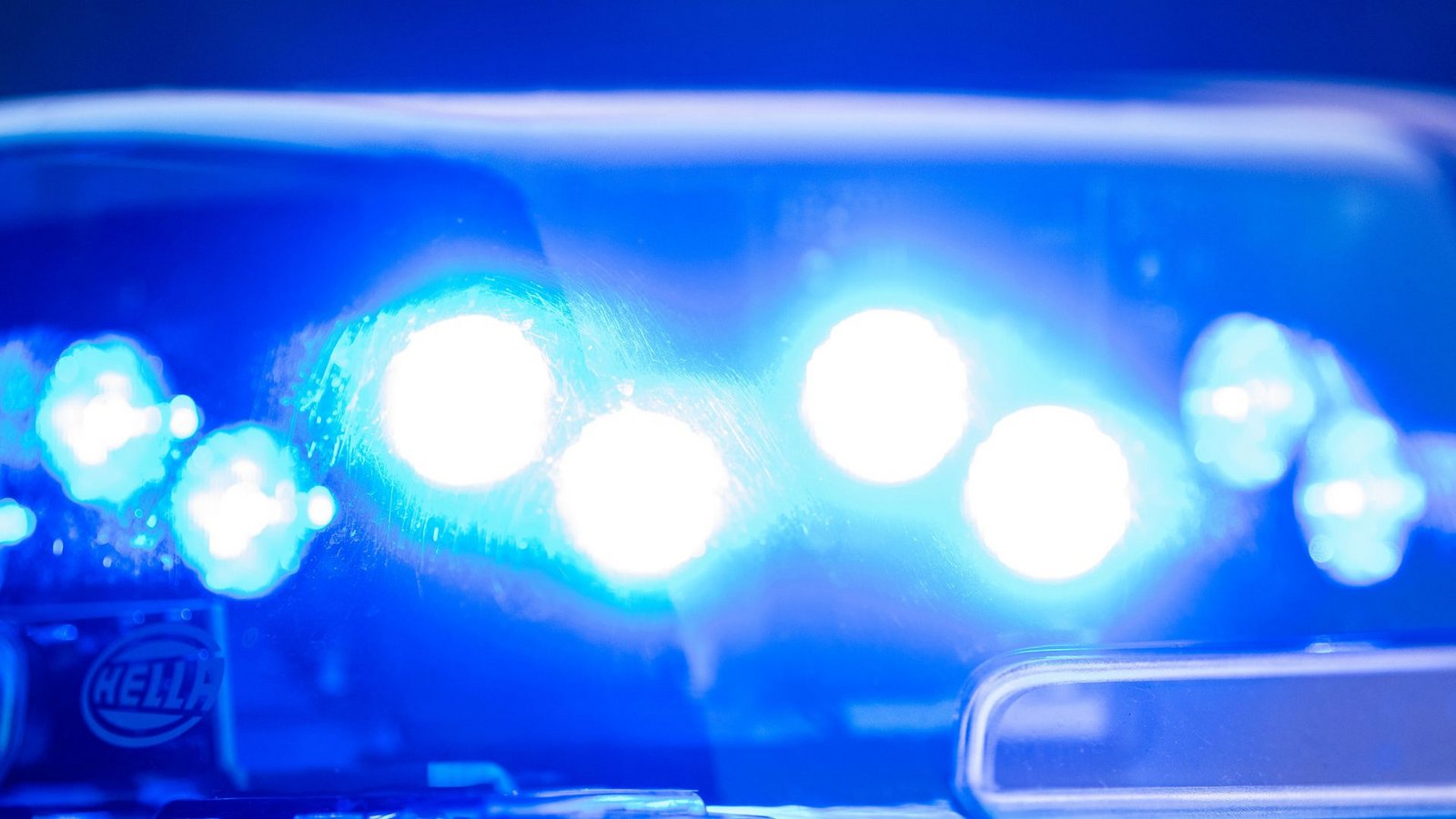 Die Polizei ermittelt nun gegen den Mann. (Symbolbild)Foto: dpa/Lino Mirgeler Die Polizei ermittelt nun gegen den Mann. (Symbolbild)Foto: dpa/Lino Mirgeler