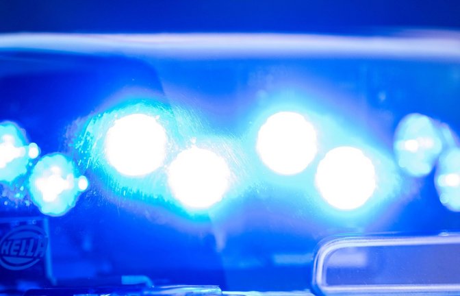 Die Polizei ermittelt nun gegen den Mann. (Symbolbild)<span class='image-autor'>Foto: dpa/Lino Mirgeler</span>