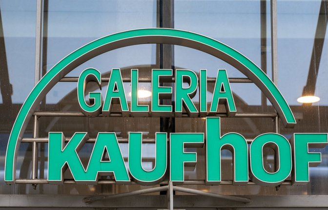 Insolvenzverwalter Stefan Denkhaus ist überzeugt von den wirtschaftlichen Aussichten von Galeria Kaufhof. (Symbolbild)<span class='image-autor'>Foto: dpa/Hendrik Schmidt</span>